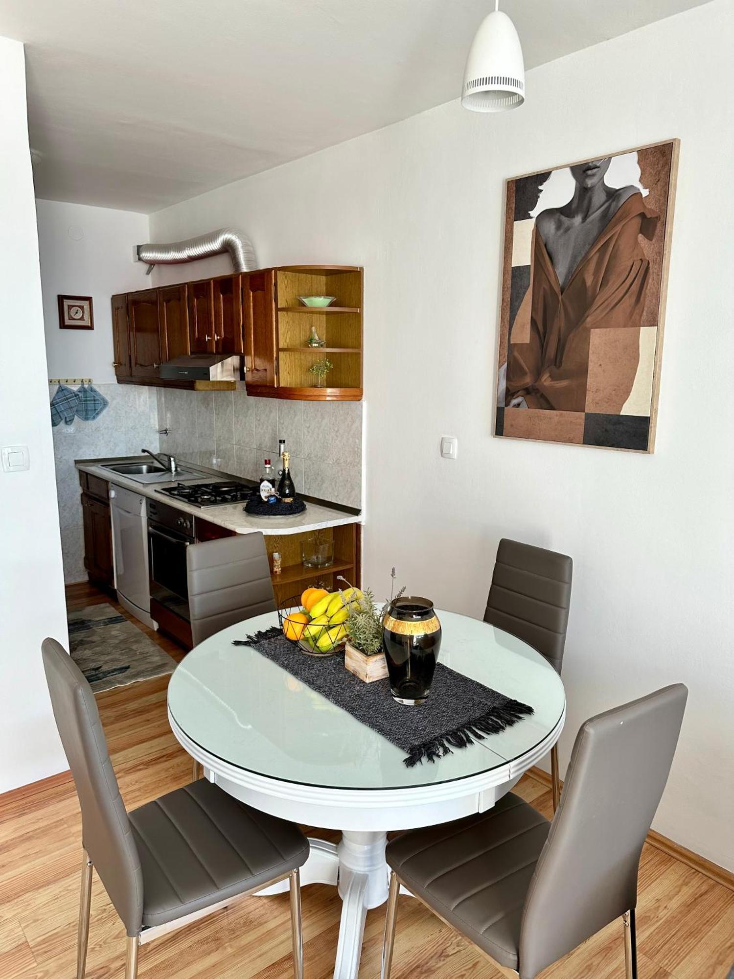 Summer Sky Gordana Apartment ドゥギ・ラット エクステリア 写真